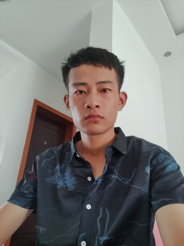 彳亍的第一张照片--泰安相亲服务中心