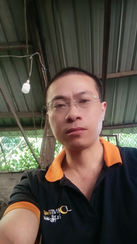一个人好难的第一张照片--泰安相亲服务中心