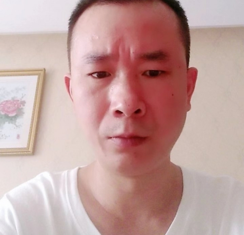 自由飞翔的第一张照片--泰安相亲服务中心