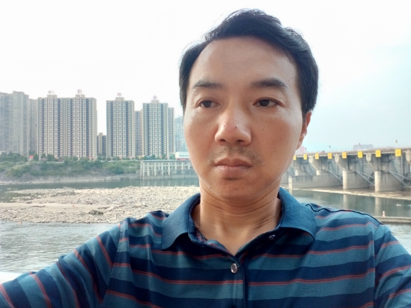 yangguang的第一张照片--泰安相亲服务中心