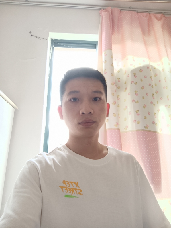 朱公子的第三张照片--泰安相亲服务中心