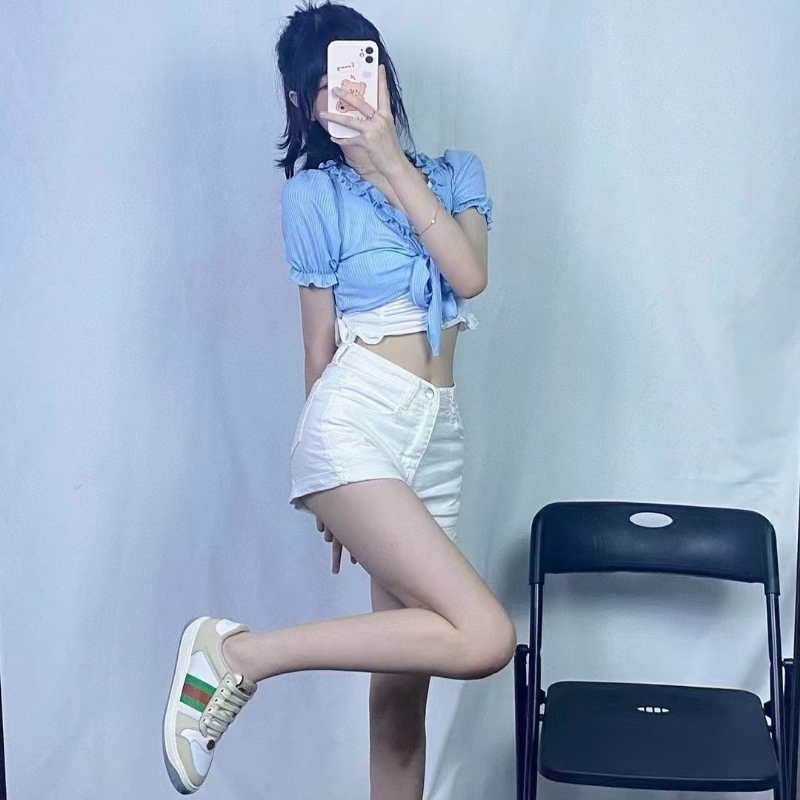 宝宝的第一张照片--泰安相亲服务中心