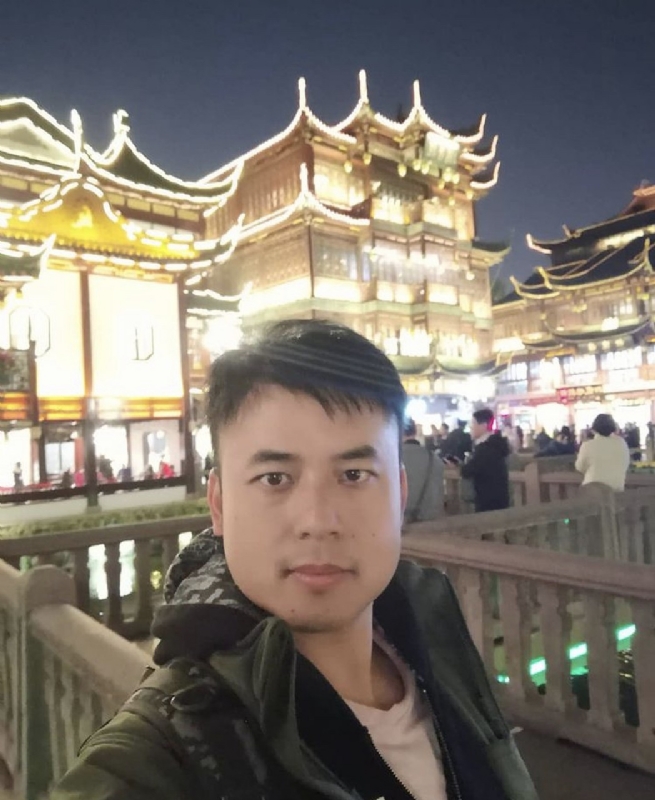 何先生he的第一张照片--泰安相亲服务中心