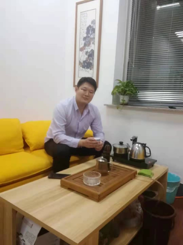 阳光的第一张照片--泰安相亲服务中心