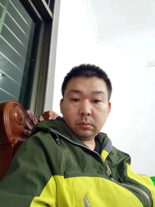 阿汤的第一张照片--泰安相亲服务中心