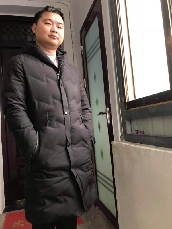 末端的第一张照片--泰安相亲服务中心
