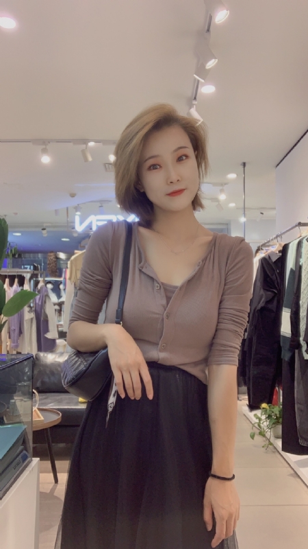 大婷子的第一张照片--泰安相亲服务中心