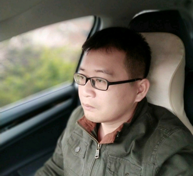 海风吹动你的心的第一张照片--泰安相亲服务中心