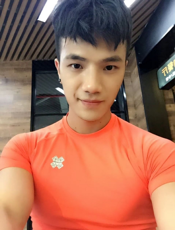 航航的第一张照片--泰安相亲服务中心