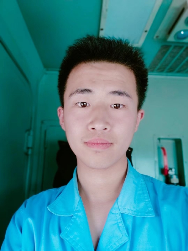 生而为人的第四张照片--泰安相亲服务中心