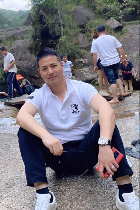勿忘初心的第三张照片--泰安相亲服务中心