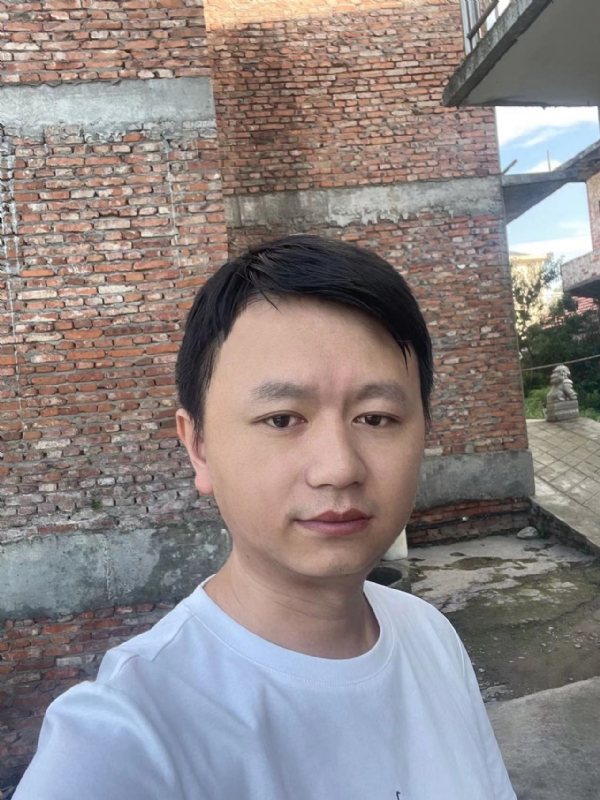 行人的第二张照片--泰安相亲服务中心