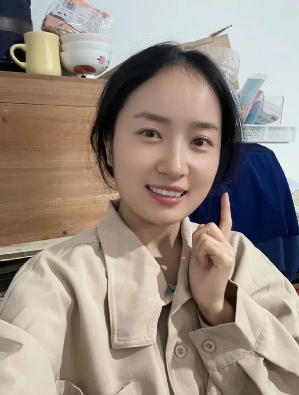多喝热水的第一张照片--泰安相亲服务中心