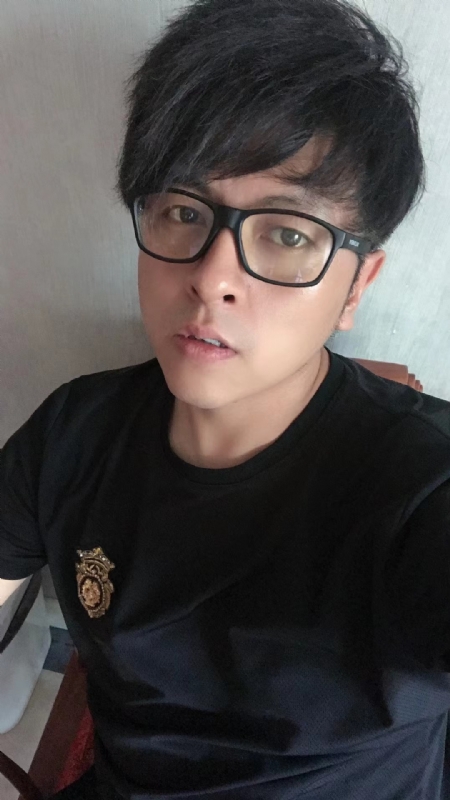 爱你永远不容易的第一张照片--泰安相亲服务中心
