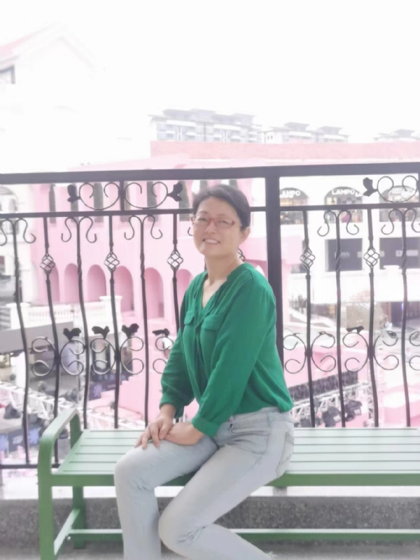 丽华的第六张照片--泰安相亲服务中心