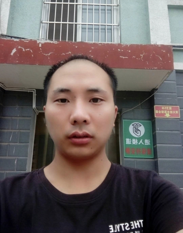 亮亮的第一张照片--泰安相亲服务中心
