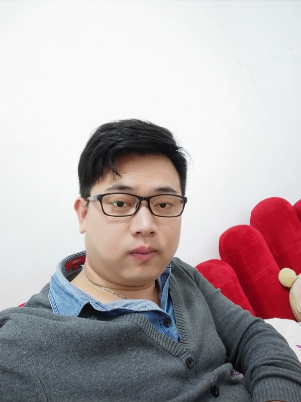 何必在亿的第一张照片--泰安相亲服务中心
