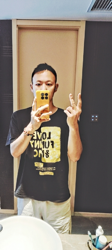 涵涵在的第一张照片--泰安相亲服务中心