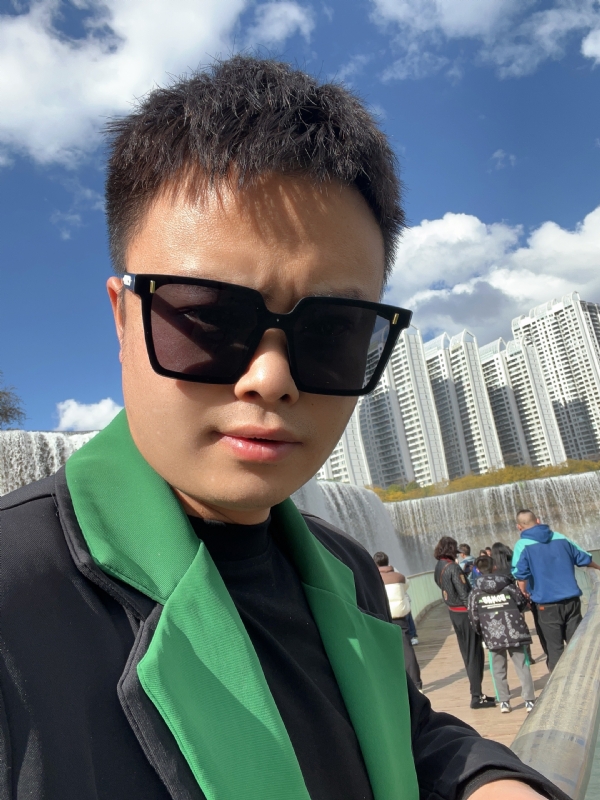 子阳的第一张照片--泰安相亲服务中心