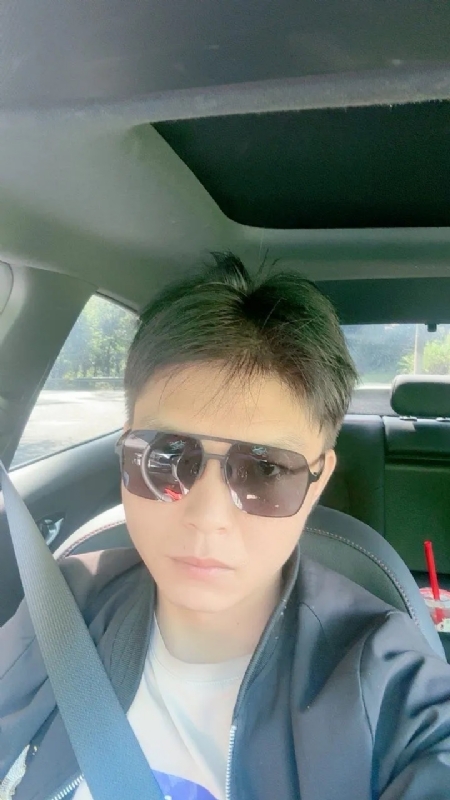怀念的第一张照片--泰安相亲服务中心