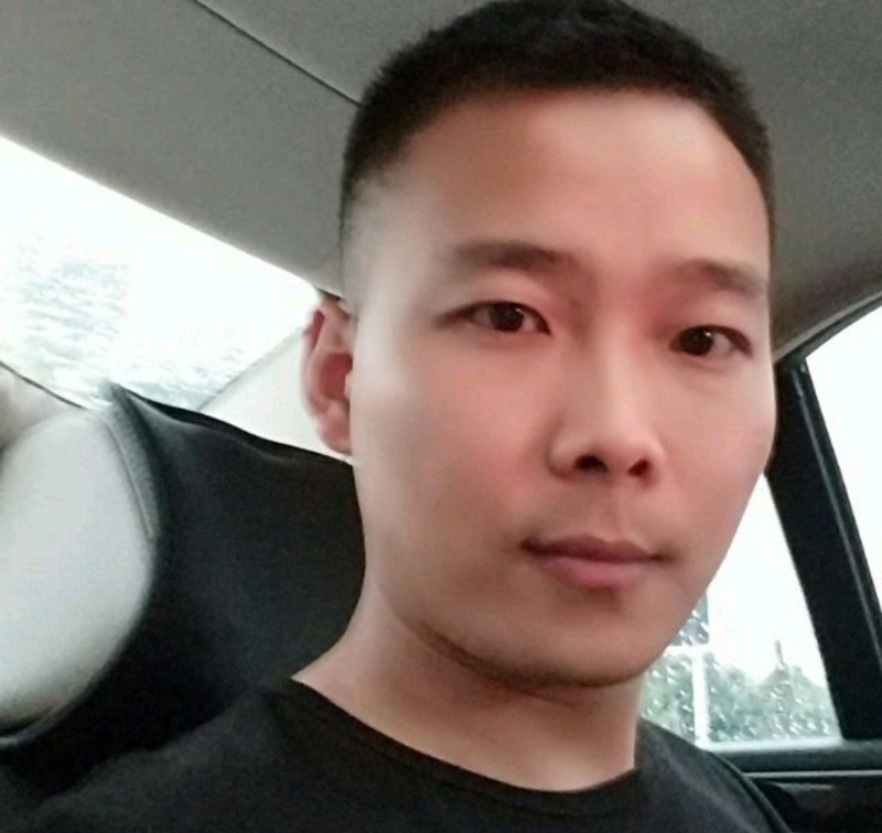 李先生的第二张照片--泰安相亲服务中心