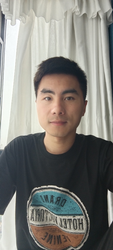 叶秋的第二张照片--泰安相亲服务中心