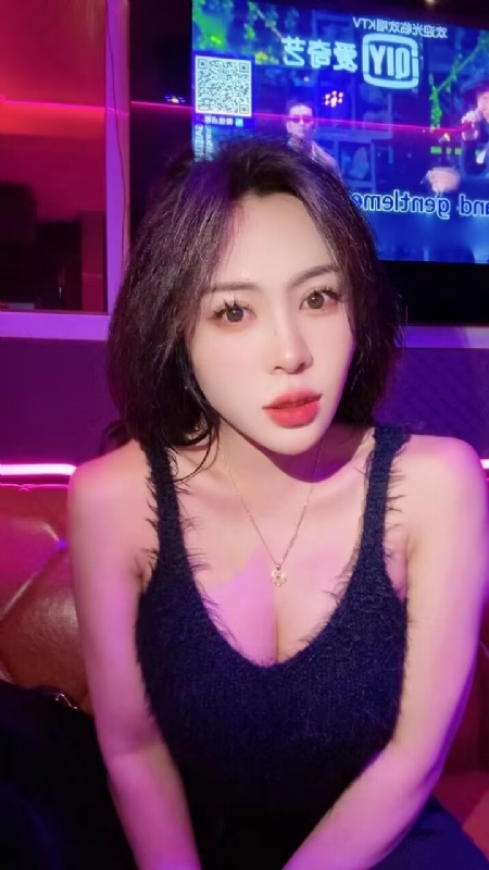 素素可月的第一张照片--泰安相亲服务中心
