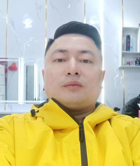 曾哥的第一张照片--泰安相亲服务中心