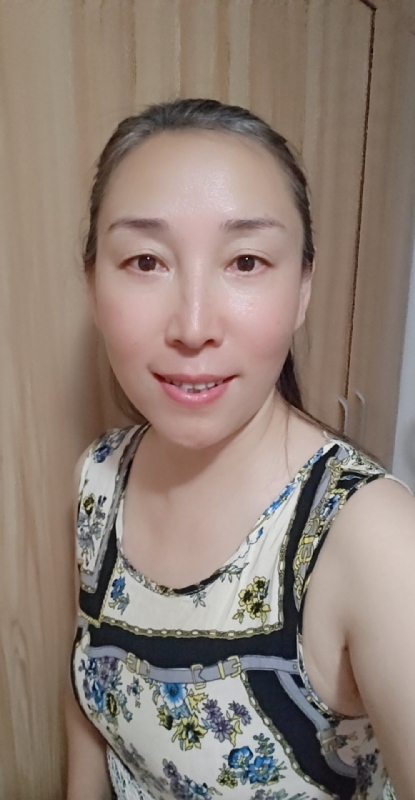 晓琴的第二张照片--泰安相亲服务中心