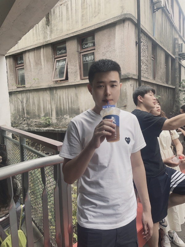 尚龙的第二张照片--泰安相亲服务中心