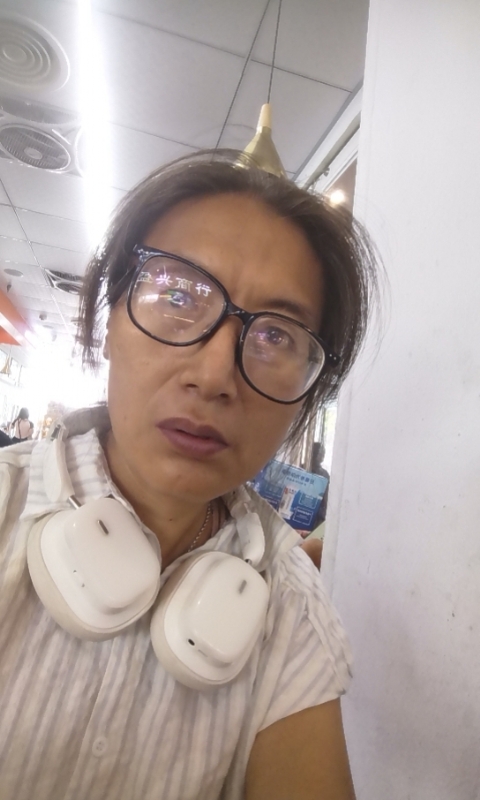 冬天的蔷薇的第三张照片--泰安相亲服务中心