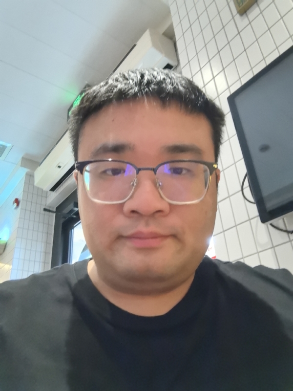 君临天下的第三张照片--泰安相亲服务中心