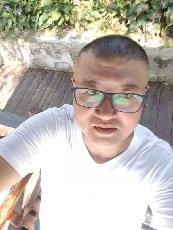 羊十八的第一张照片--泰安相亲服务中心