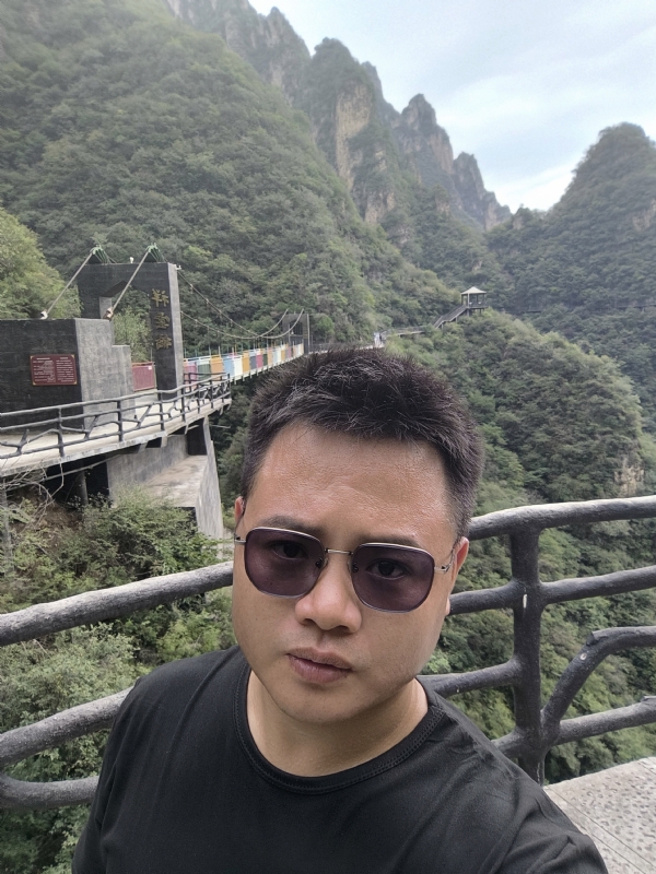 大海的第一张照片--泰安相亲服务中心