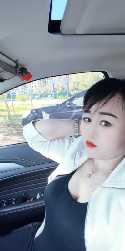 王芳燕的第四张照片--泰安相亲服务中心