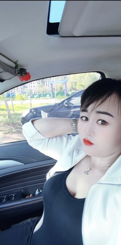 王芳燕的第五张照片--泰安相亲服务中心