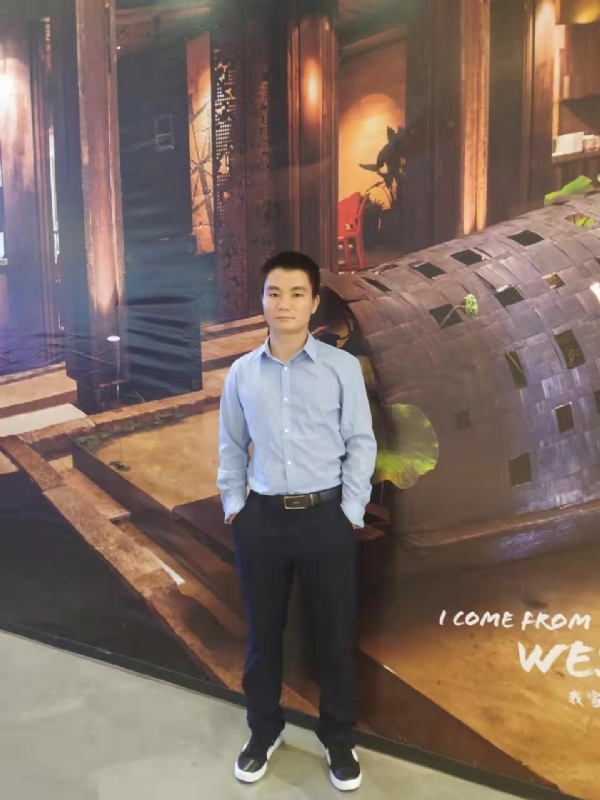 梧桐枫叶的第一张照片--泰安相亲服务中心