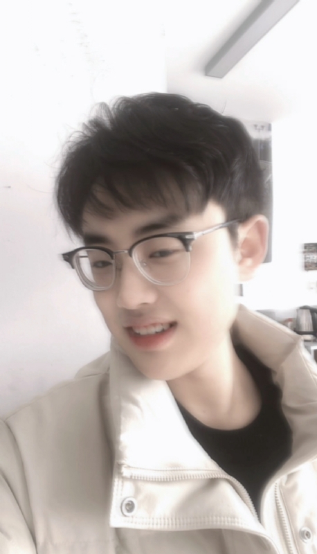 梁21的第一张照片--泰安相亲服务中心
