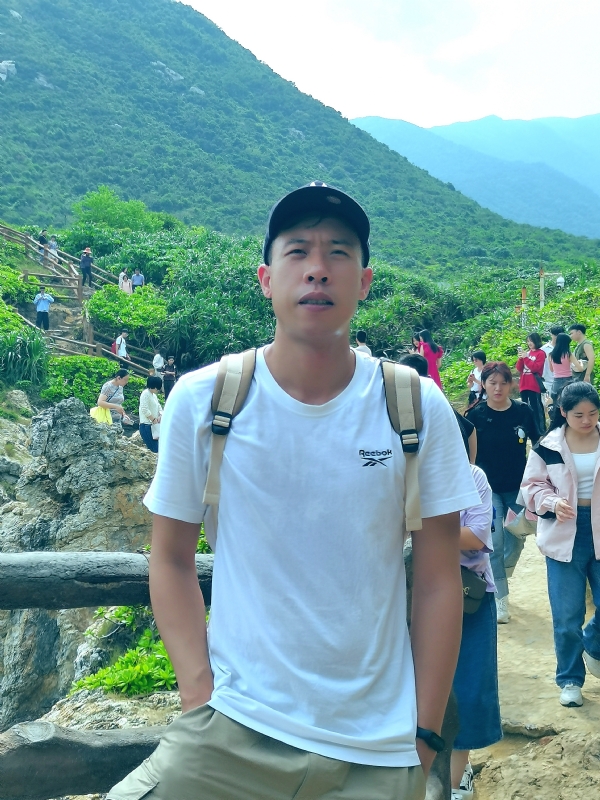 吴生的第一张照片--泰安相亲服务中心