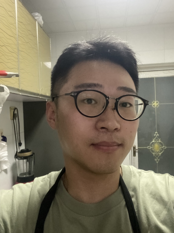 何方妖孽的第一张照片--泰安相亲服务中心
