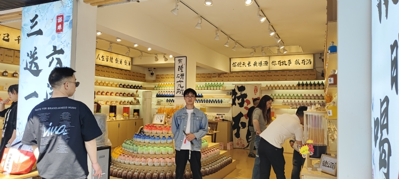 lilili109y的第三张照片--泰安相亲服务中心