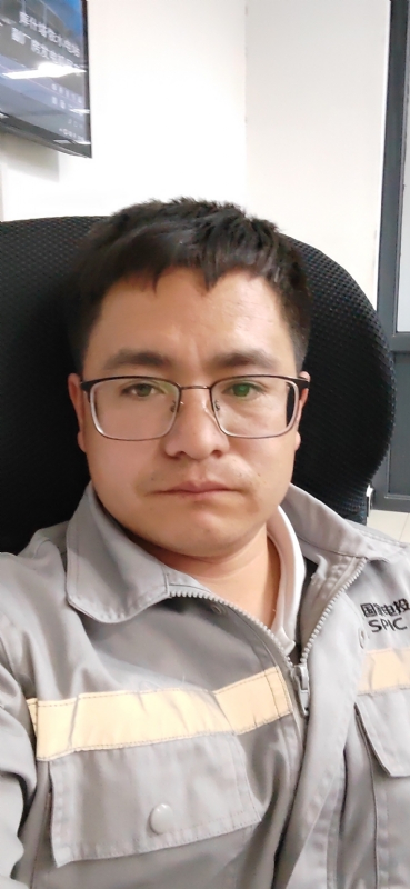 苏先生的第三张照片--泰安相亲服务中心
