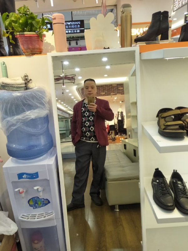 真诚征婚的第四张照片--泰安相亲服务中心