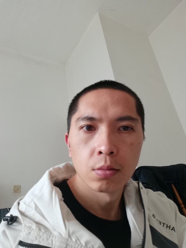 至诚的第一张照片--泰安相亲服务中心