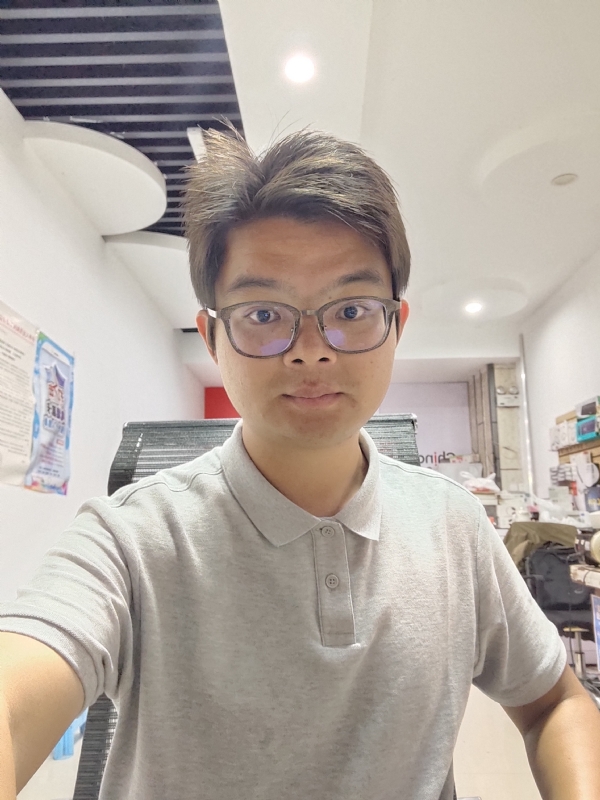 华兴通讯的第一张照片--泰安相亲服务中心