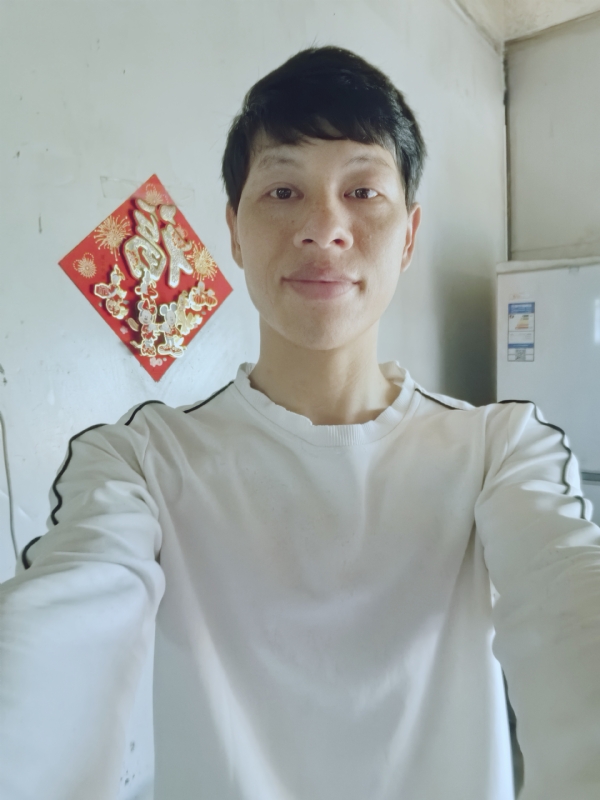 夏风微凉的第一张照片--泰安相亲服务中心