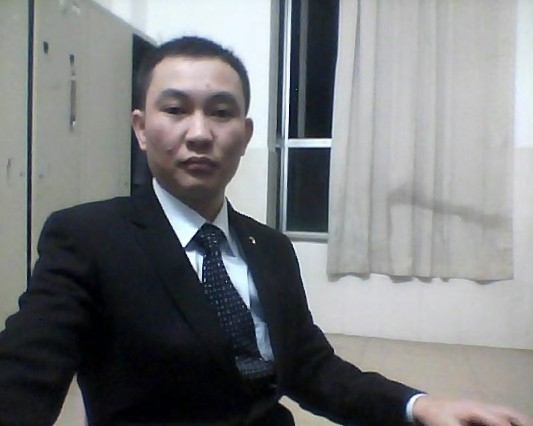 诚恳的大叔的第一张照片--泰安相亲服务中心