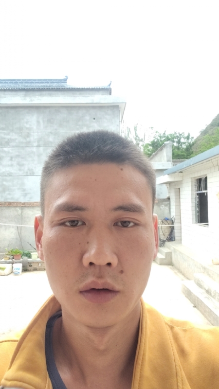 简单点的第一张照片--泰安相亲服务中心