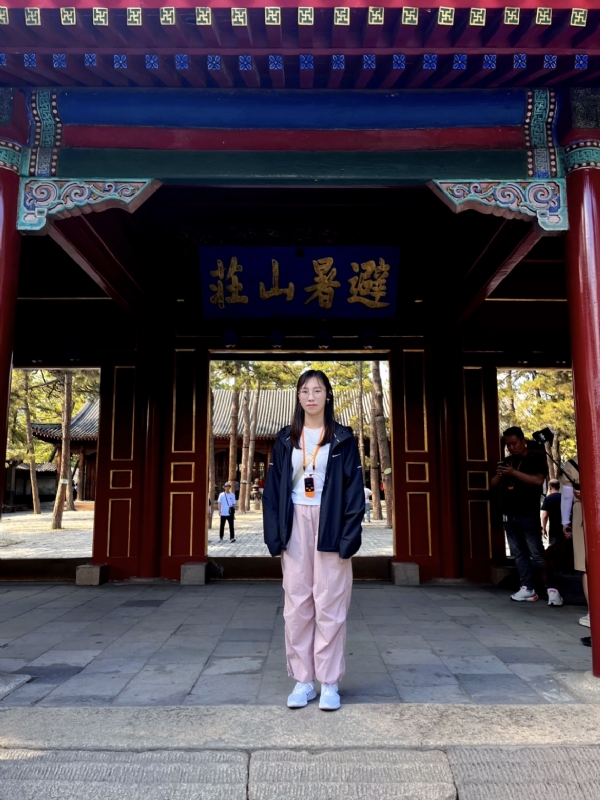 小柒的第二张照片--泰安相亲服务中心