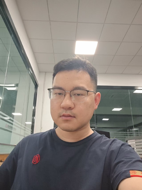雨落浅响的第一张照片--泰安相亲服务中心